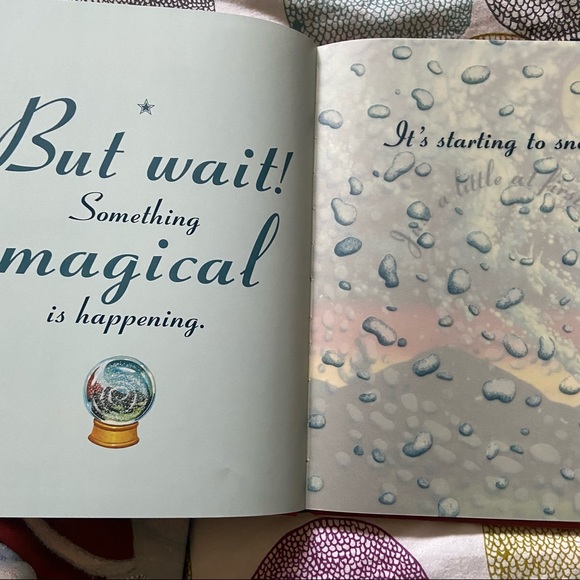 Christmas Books - Picture 5 of 9